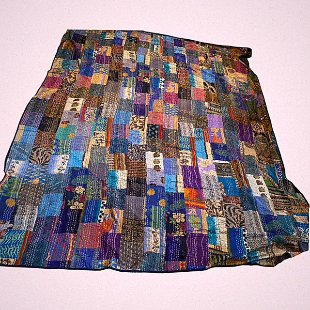 FINAL SALE 70s Silk Cotton Patchwork Hippie Boho Quilt Bedspread Blanket Queen