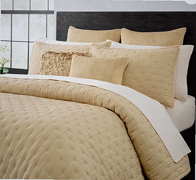 NWT! Donna Karan Luxury Meditate King Quilt Comforter Gold Linen Silk