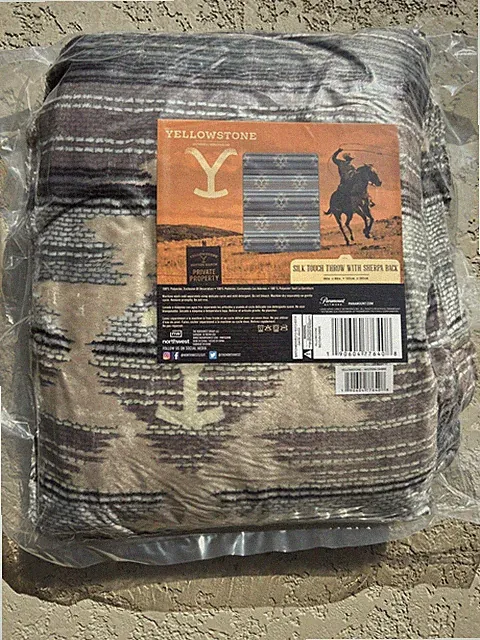 Paramount Yellowstone Silk Touch Throw Blanket w/Sherpa 60”x80” Western Ombre