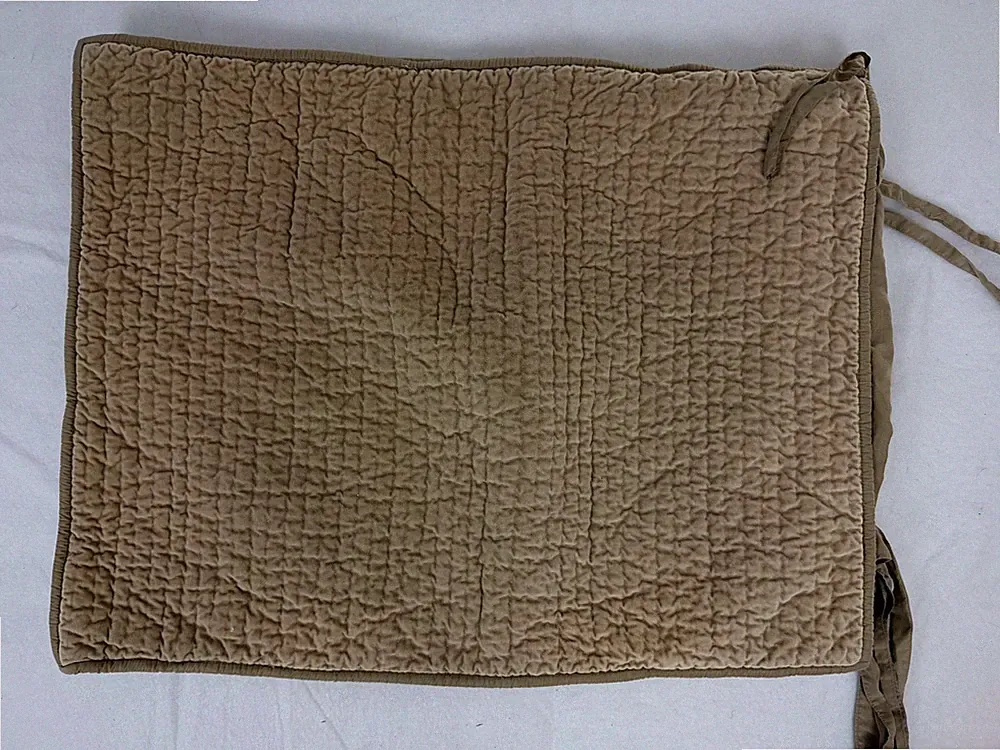 POTTERY BARN beige silk cotton pick stitched standard pillow shams x 2