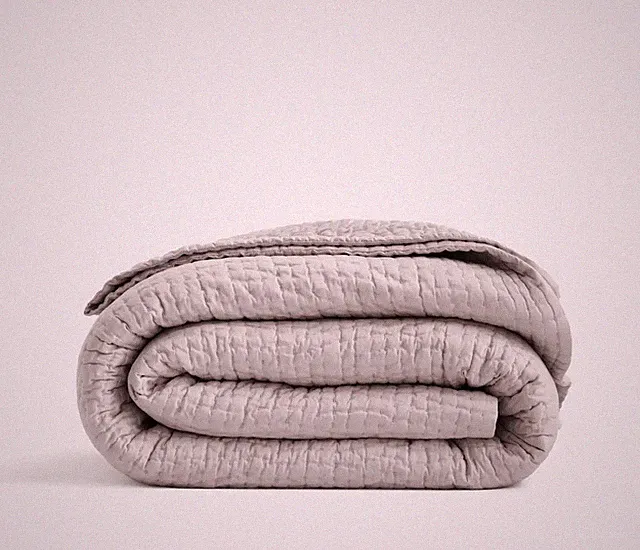 Silk Pick Haze Gray Stitch Quilt! King/ Cal King (184)(READ)